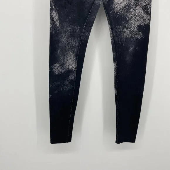 Alo Yoga Black Smoke Airbrush print leggings Med - Picture 6 of 14